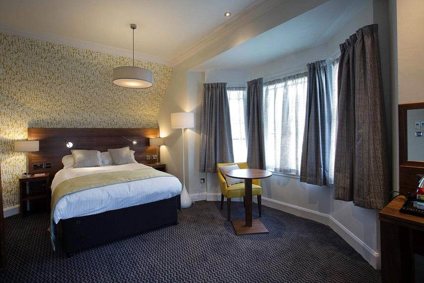 The Cross Keys Hotel พีเบิลส์ ภายนอก รูปภาพ