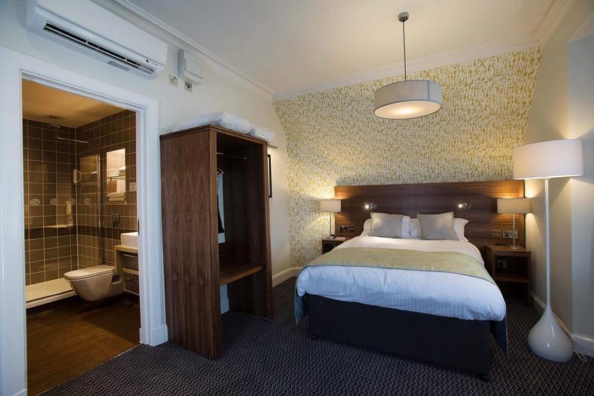 The Cross Keys Hotel พีเบิลส์ ภายนอก รูปภาพ