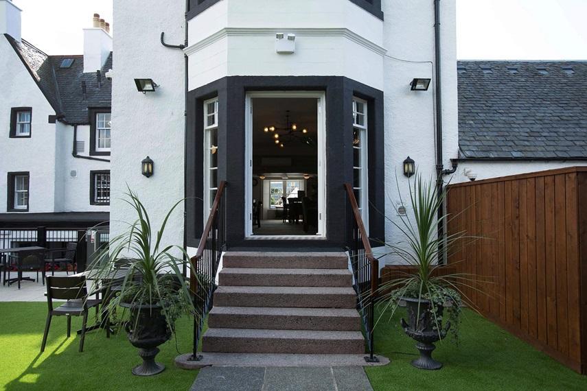 The Cross Keys Hotel พีเบิลส์ ภายนอก รูปภาพ